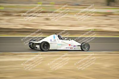 media/Jan-26-2025-CalClub SCCA (Sun) [[cfcea7df88]]/Group 7/Race/